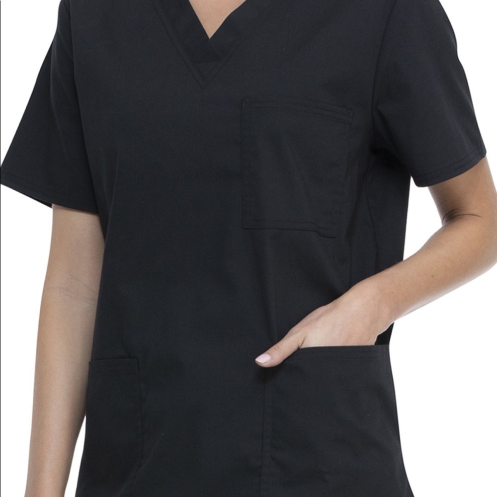 Women’s scrubs